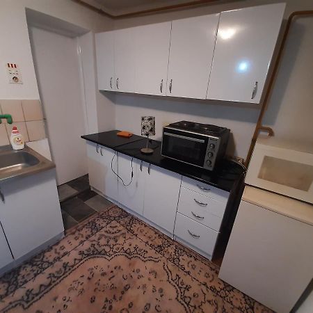 Ferienwohnung Sprat Kuce SJJ Exterior foto