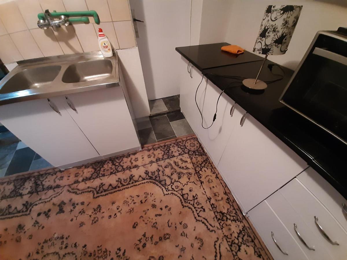 Ferienwohnung Sprat Kuce SJJ Exterior foto